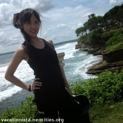 Alexia pose at Batu Hiu two